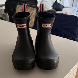 Hunter Classic Black Ankle Boots